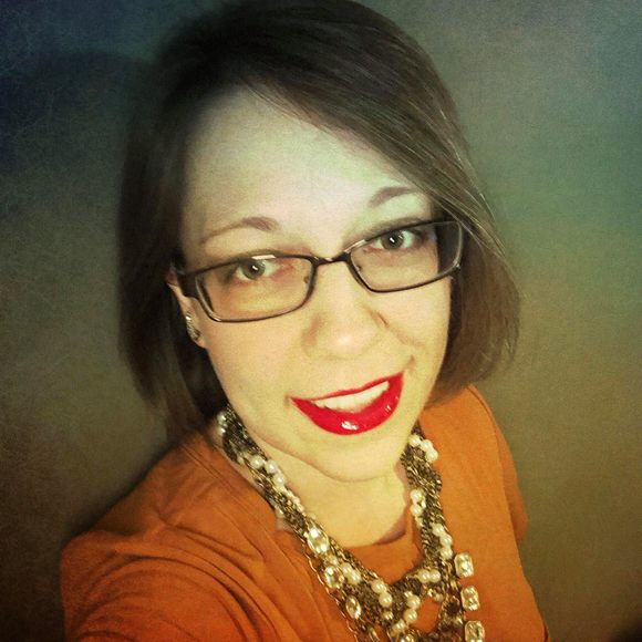 Meet your Posher, Cassandra - Picture 1 of 1